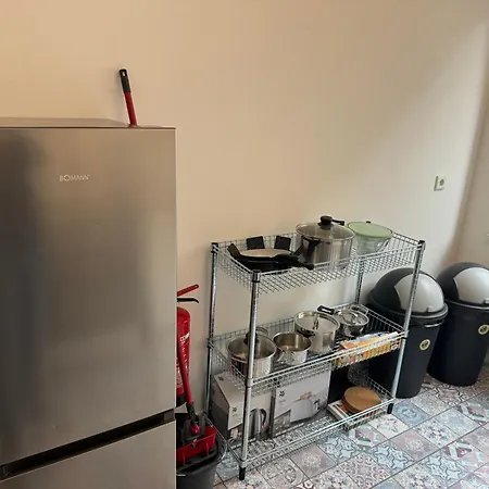 Re 1 Modernes Terrassenapartment Lägenhet *